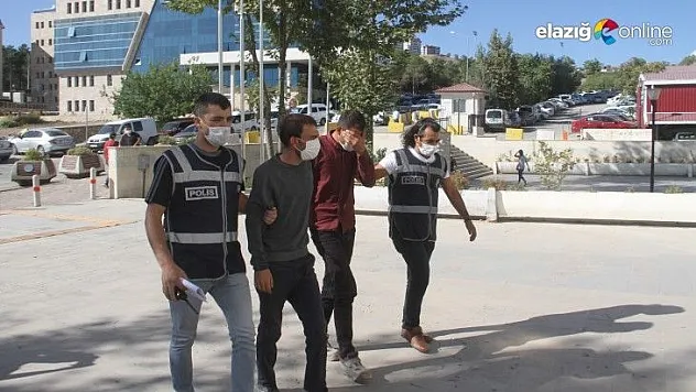 Kombi çalan 2 şüpheli tutuklandı