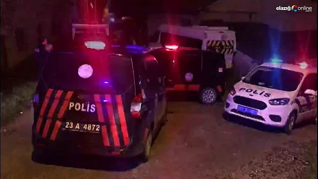 Komşular arasında bıçaklı, sopalı kavga: 3 yaralı