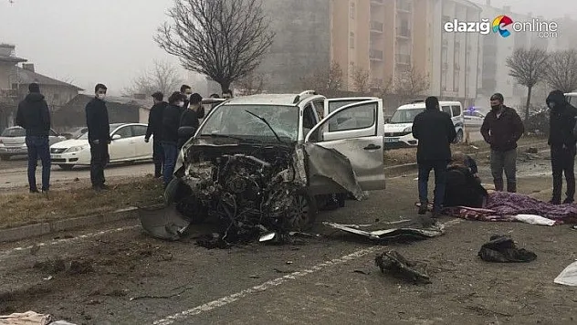 Kovancılar'da transit ile pikap çarpıştı!