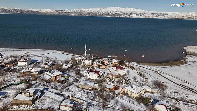 Görenler Ege kasabası sanıyor! İşte beyaz ve mavinin buluştuğu o manzara