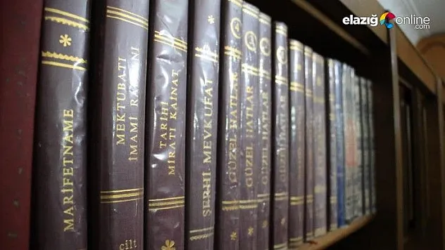 Merhum Nazırlı'dan geriye kalan eserler vakfa ve Millet Kütüphanesi'ne gidecek