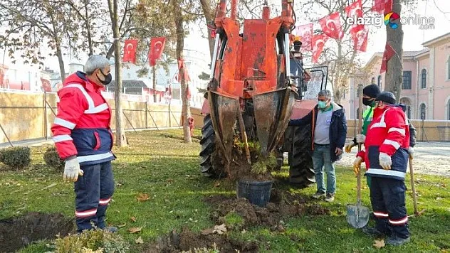 Meydan ve yeraltı otoparkı projesine start verildi