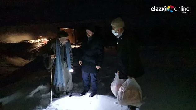 Mezrada mahsur kalıp ilaçları biten iki kardeşin imdadına kaymakam yetişti