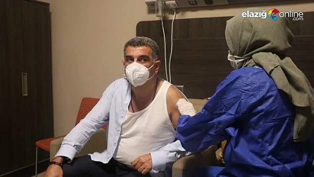 Milletvekili Gürsel Erol, 4. doz aşısını oldu