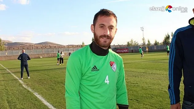 Elazığlı Murat Kayalı, Bergama Belediyespor'dan ayrıldı