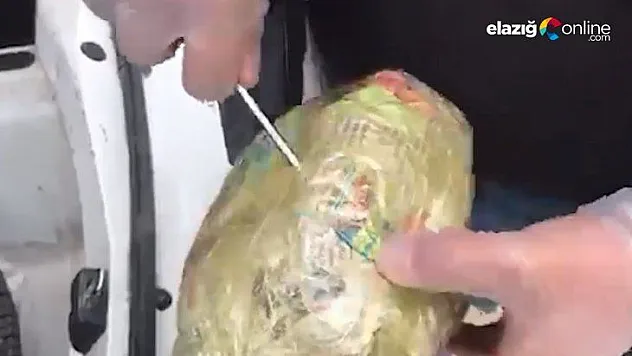 Narkotik köpeği, uyuşturucuyu buldu 2 şüpheli tutuklandı