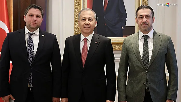 Nazırlı ve Işıkver devreye girdi Maden'de yıkımlar durdu!