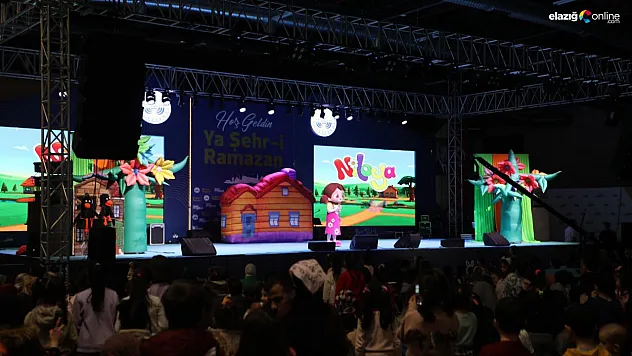 Niloya Elazığ'da çocuklarla buluştu!