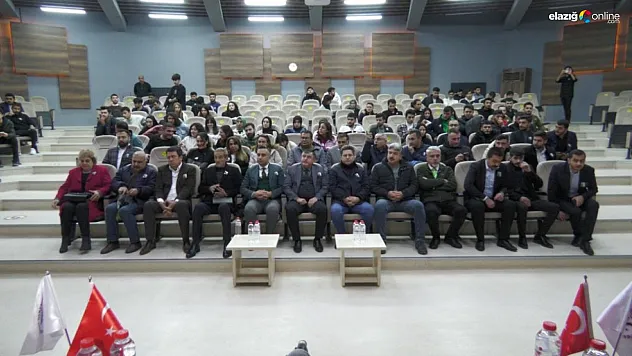 Öğrenciler İstiklal Şairi Mehmet Akif Ersoy'u unutmadı!