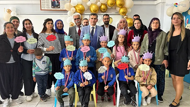 Çemişgezek'te Okuma Bayramı: Öğrenciler, Başarılarını Aileleriyle Kutladı!