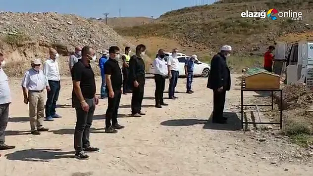 Op. Dr. Nejdet Oğuzer yakalandığı koronavirüs nedeniyle hayatını kaybetti