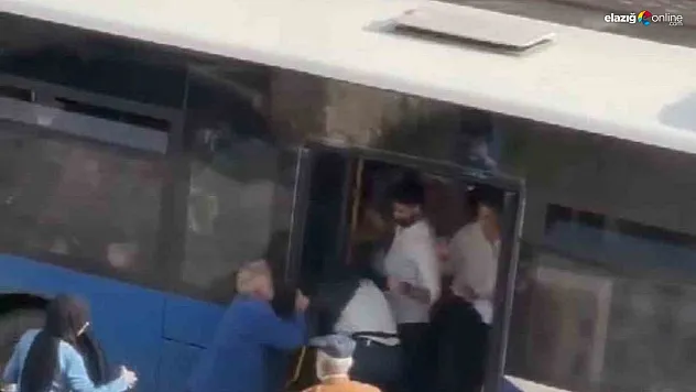 Halk otobüsünde kavga!