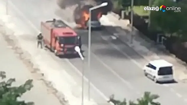 Otomobil alevlere teslim oldu!