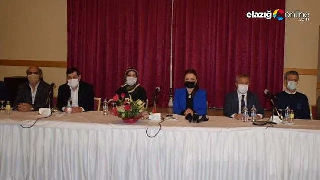 Özel Okullar Platformu Başkanı Düşmez: Rengimizin maviye dönmesi için gayret gösterin