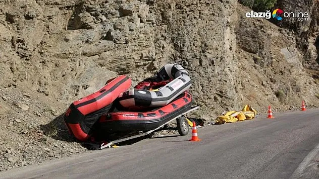 Römorka bağlı rafting botu devrildi: 2'si ağır 4 yaralı
