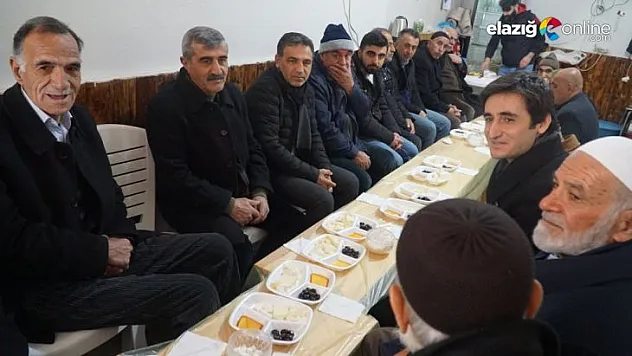 Saadet Partisi kahvaltı programında buluştu