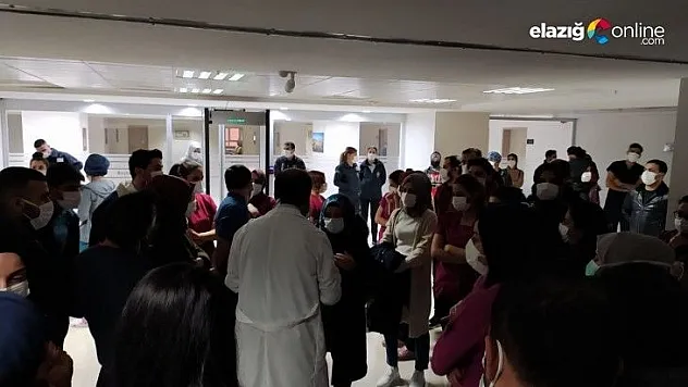 Sağlık çalışanlarından vardiya sistemine tepki!