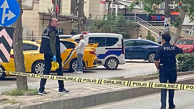 Yoldan geçen kadın kurşunların hedefi oldu!