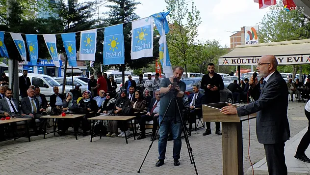 SKM açılışında konuşan İYİ Parti adayı Av. Dr. İrfan Sönmez'e yoğun ilgi