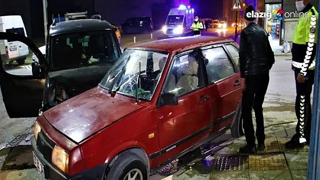 Sokağa çıkma kısıtlaması başladığı saatlerde kaza: 2 yaralı