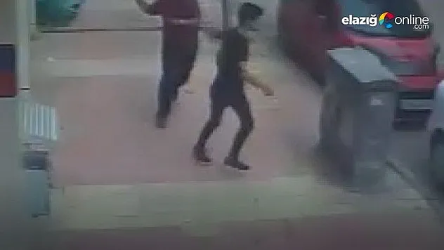 17 yaşındaki genci darp edip telefonunu almaya çalıştı