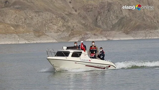 Su ürünleri av yasağı başladı, tekneler karaya çekildi
