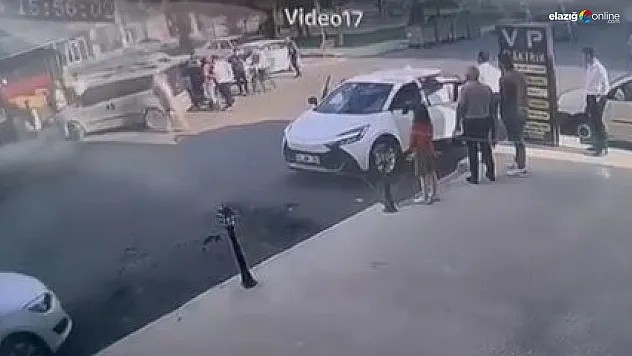 Sürücüye Tekme, Araca Darbe: Elazığ'da Şiddet Olayı Anbean Kamerada!
