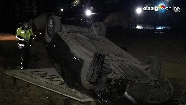 Ters dönen otomobilden sürücü, yara almadan kurtuldu