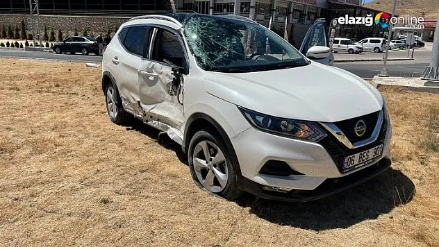 Kömürhan tüneli girişinde tır ile otomobil çarpıştı