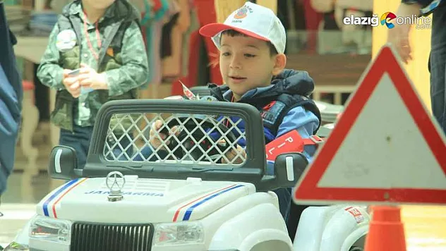 Elazığ emniyetinden dolu dolu Trafik Haftası etkinliği