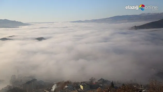 Tunceli'de sis denizi, şehir kayboldu