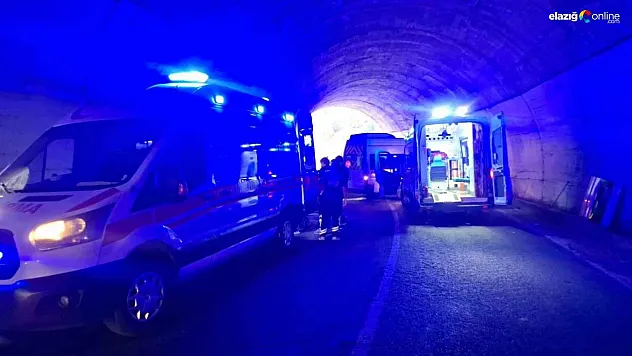 Tunceli'de tünelde trafik kazası: 8 kişi yaralandı