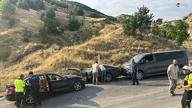 Tunceli'de zincirleme trafik kazası: 5 yaralı