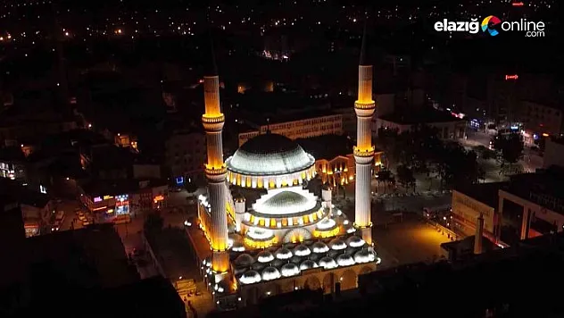 Tarihi camilerden İzzetpaşa camii Ramazan ayına hazır