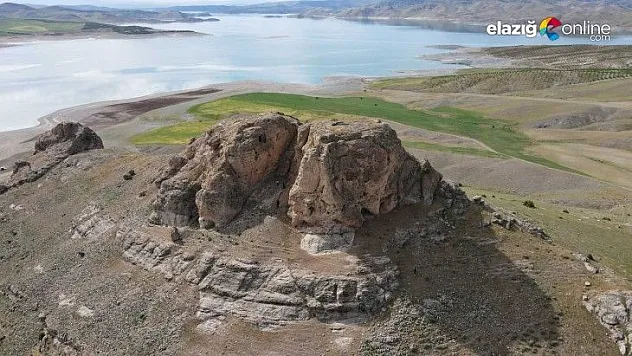 Urartular dönemine ait Tanrıverdi Kalesi ihtişamını koruyor