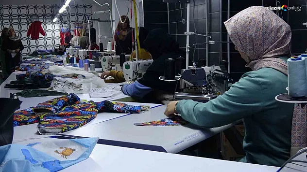 Usta öğretici kadınlar depremzedeler için canla başla çalışıyor