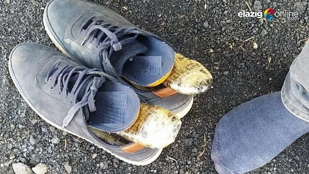 Uyuşturucu, ayakkabılarının içinden çıktı