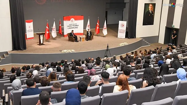 Vali Aygöl, gençlerle buluştu