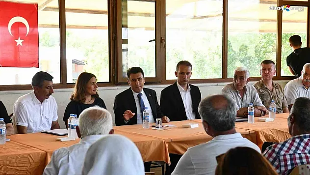 Vali Aygöl vatandaşlarla bir araya geldi