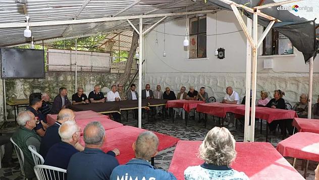 Vali Hatipoğlu'ndan Tayini Çıkan Jandarmalara Plaketli Veda, Köy Halkına Yakın İlgi!