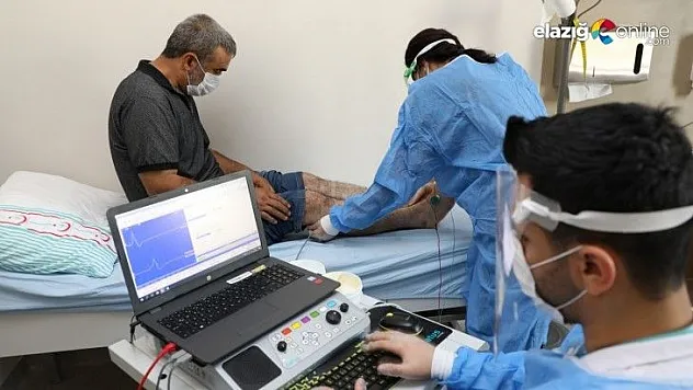 Vali maskelerini almıştı, hem tedavisi başladı, hem de maaş bağlandı