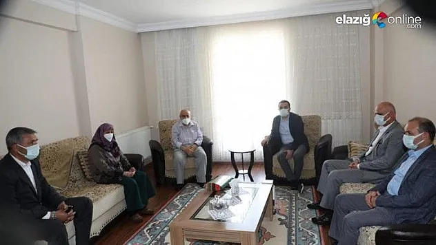 Vali Öksüz Şehit Babalarını Unutmadı