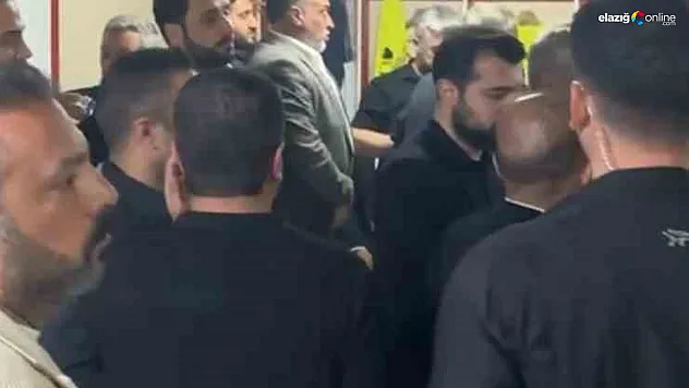 Elazığspor'a Van'da Taşlı Saldırı!