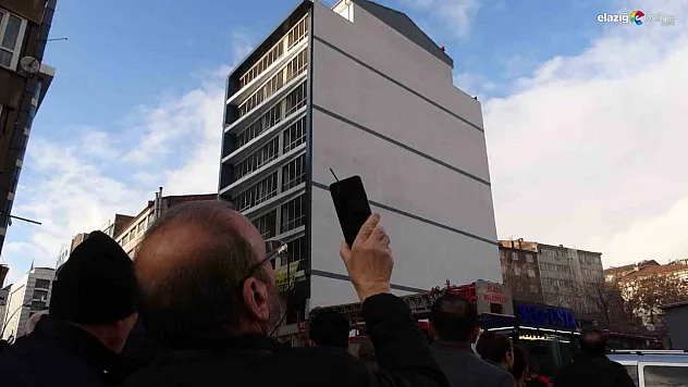 Film gibi izleyip canlı yayın açtılar!