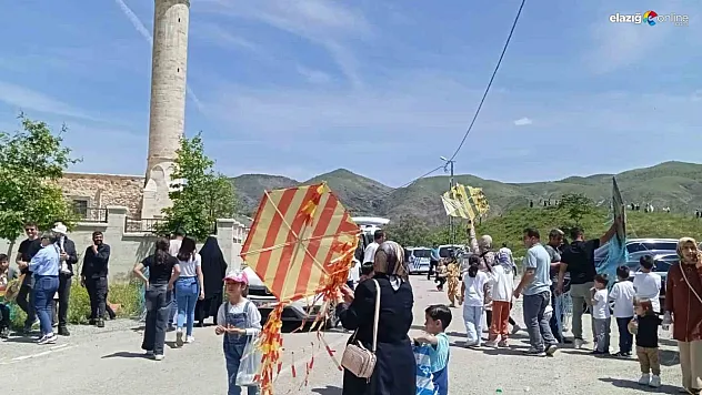 Palu'da Duygusal Uçurtma Şenliği: Can Ekinç Yılmaz'ın Hatırası Gökyüzüne Taşındı!