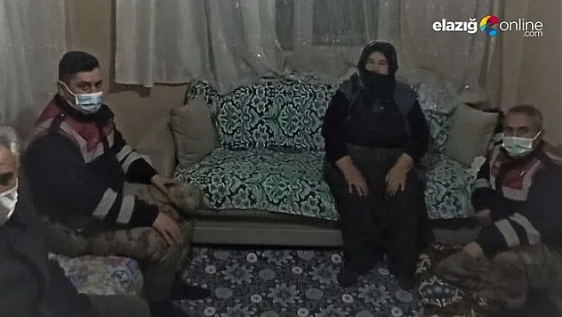 Yalnız yaşayan Papu Nine'ye jandarmadan ziyaret