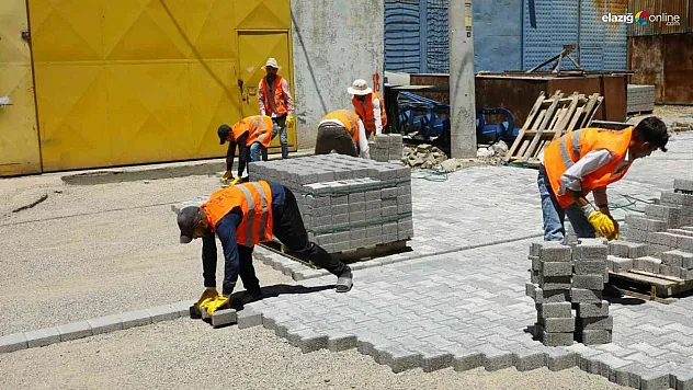 Yenişehir Belediyesi'nin yol çalışmaları devam ediyor