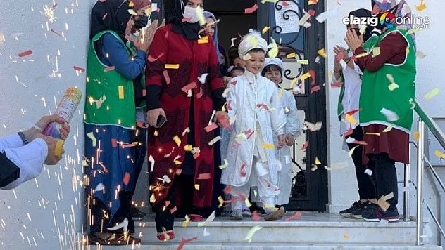 Yetim Kardeşlerin Sünnet Hayali İHH Tarafından Gerçek Oldu