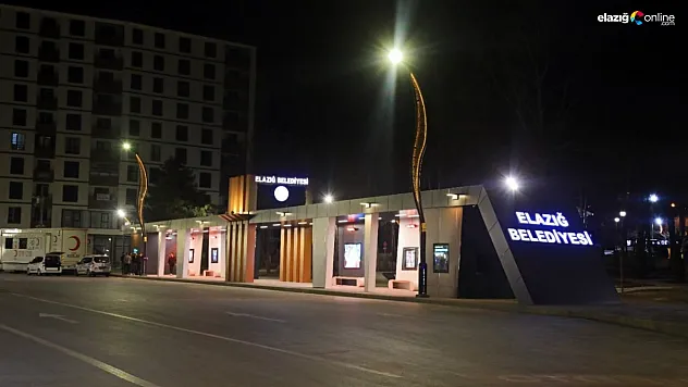 Yolcu dostu otobüs durağı vatandaşların takdirini toplamaya devam ediyor