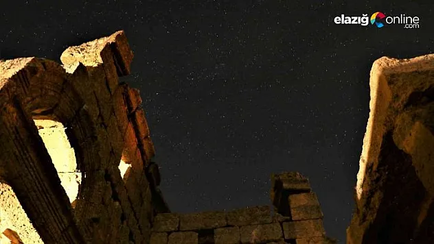 Zerzevan Kalesi yıldızlar altında fotoğraflandı